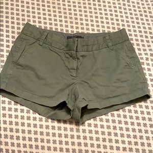 JCrew | 100% cotton 3” chino shorts 🌿